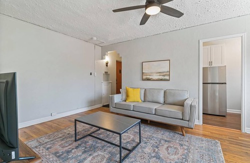 City Park Apartment | Detroit by Modern Midstay/On City Park! #T27