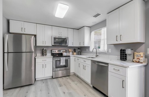 Kettering House | Entire townhome in Largo, MD, close to Washington DC!