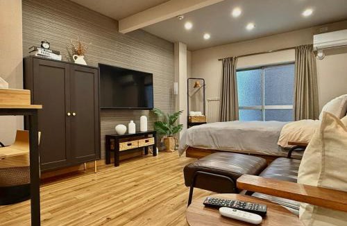 Miyakojima Apartment | Ergonomic DeskNo Stairs! Queen Bed4min Metro711