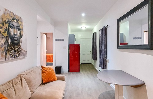 Columbia Heights Apartment | family room