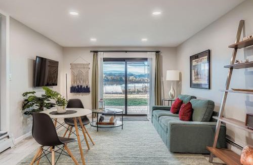 Lakewood Apartment | FoxGardens Incredible Lake & Mtn View Private Secure