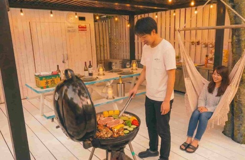 Otsu House | Japanese Cypress Sauna *BBQ *Jacuzzi *Fire pit *Detox Inn to enjoy nature in a spacious garden *5 min. drive to the ski slopes