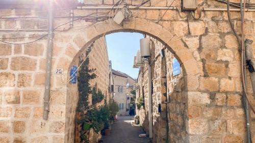 Nachlaot Apartment | Jerusalem Central - Your Stylish Stay Near Shuk & Western Wall