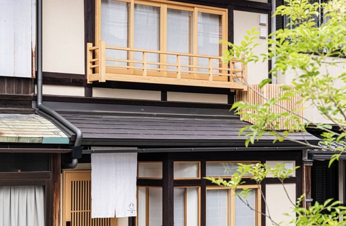 Shimogyo House | Kyoran [6 min. by cab from Kyoto Stn.] Max. 6 people｜Renovation in 2025｜Private use of a machiya in a quiet alleyway｜Nishi Honganji temple nearby