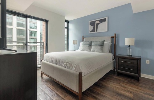 Navy Yard Apartment | Landing | Modern 2BD, Courtyard