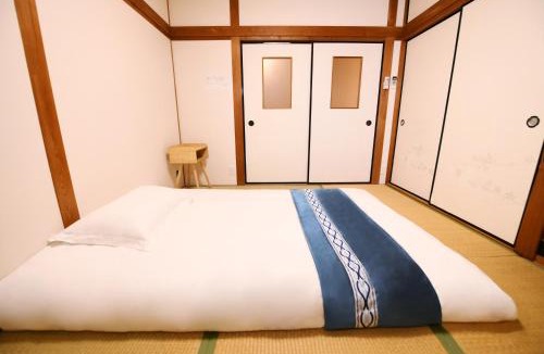 Joto House | Large Traditional Japanese House Near Osaka Castle 4BR 2 Baths Sleeps 10