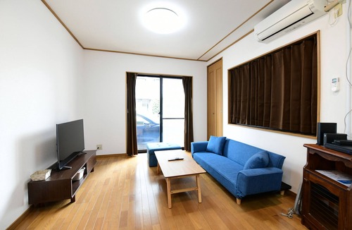 Nakakasai House | Largo