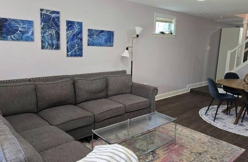 Oxon Hill House | Lovely 2-bedroom Woodland Oasis 1 mile to Interstate. Easy DC, VA, MD access.