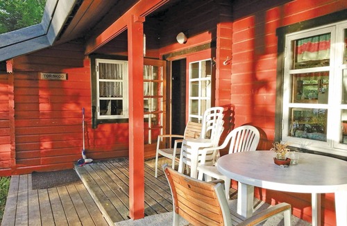 Vassbo House | Lovely home in Lilla Edet with house sea view