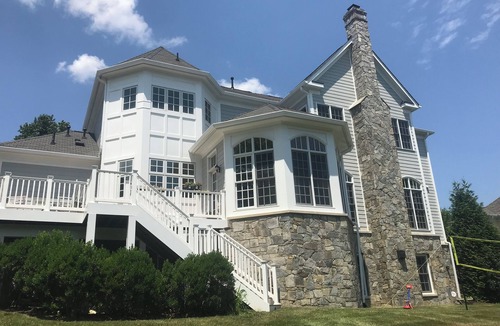 McLean House | Luxury renovated 6-bd in close-in McLean’s Franklin Park, family friendly w yard