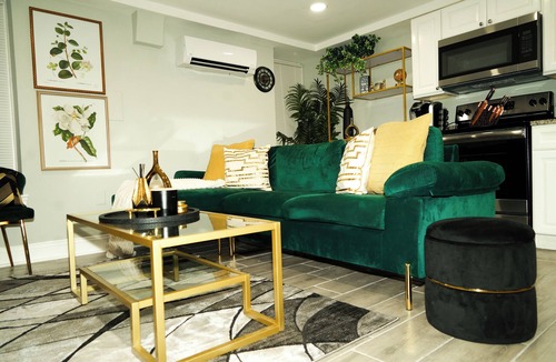 Mount Pleasant Apartment | Modern Columbia Heights 1BR: FREE Parking + Steps to Metro! 15% off 30+ Days