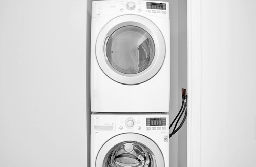 Dupont Circle Apartment | Modern Dupont Circle 1BR w/ Gym & Pool, 3 blocks to U St, by Blueground