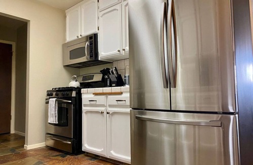 Oakhurst House | Mountain View Cabin near Yosemite & Bass lake/Private Hot Tub+Pet friendly