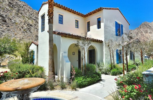 La Quinta Condo | Mountain Views! Stunning 2-Story Spanish Townhome, Private Patio, Garage, Pet Friendly! (L55)