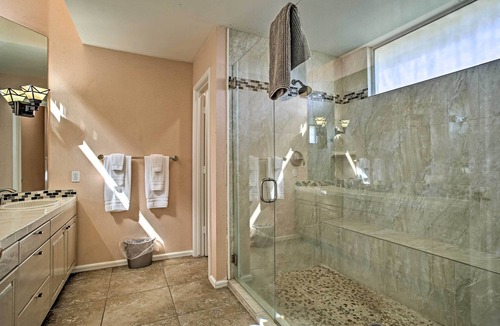 Cathedral City Resort | Nice poolside villa in Cathedral City