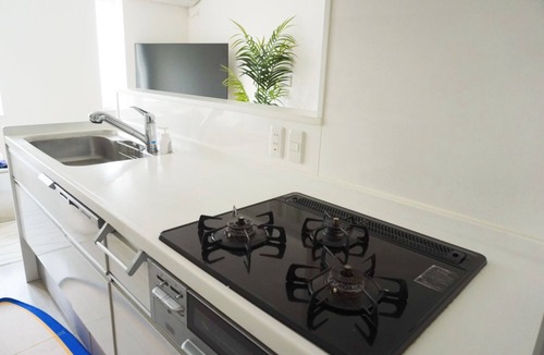 Noda House | NODA 野田｜White Modern House｜Direct to Umeda・USJ・KIX
