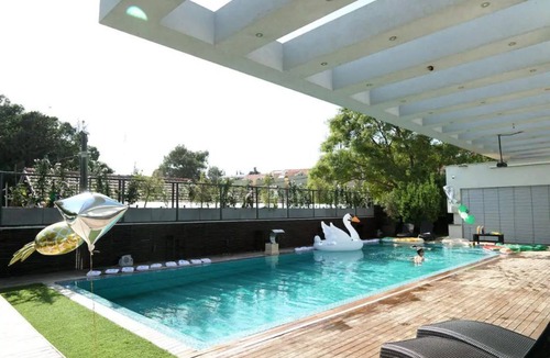 Zikhron Ya'aqov House | On The Rocks