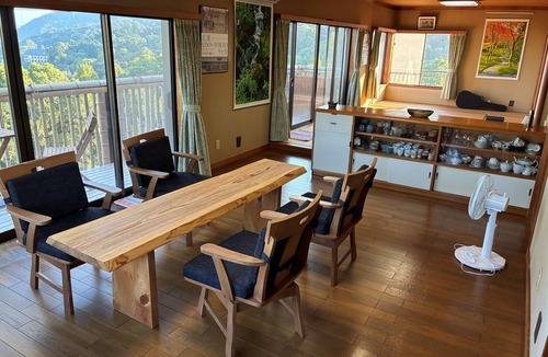 Ajiro House | Pacific Panorama: A Sunny and Spacious 3-Story House Just 1 Hour from Tokyo.