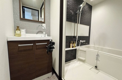 Matsumoto Hotel | Parking available Twin room with ensuite bathroomAbout 9 minutes walk from Matsumoto station/Matsumoto City Nagano