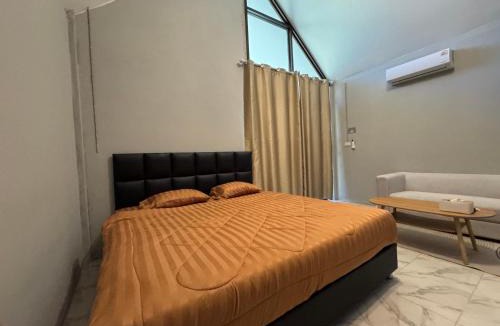 Thai Mueang Apartment | Phak Ploen Home Stay