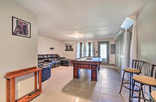 Neabsco House | Pond-View Deck + Pool Table: Woodbridge Haven!