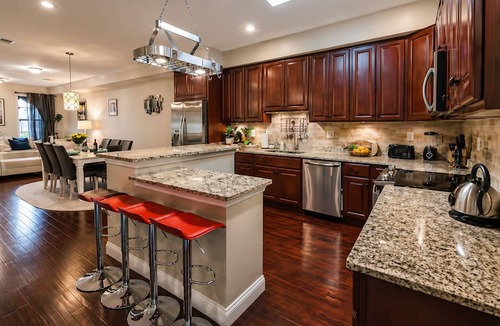Washington House | Presidential DC Estate Sleeps 22 Free Parking