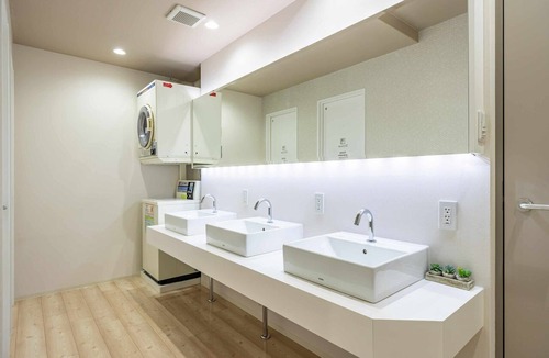 Tennoji Hotel | Private 5-bedroom house for 14 guests | Rooftop terrace | Airport shuttle