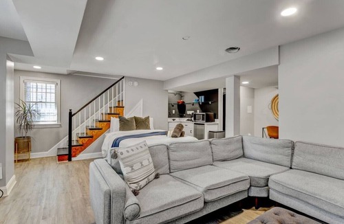 Washington House | Private DC Studio | Free Parking + W/D