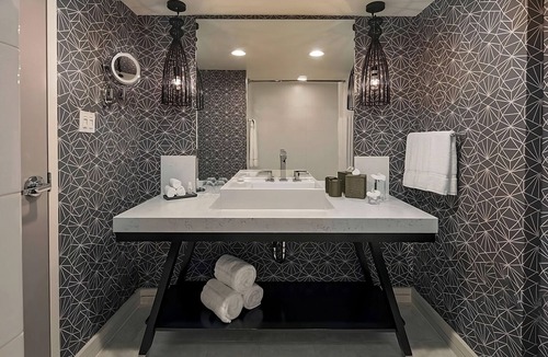 Dupont Circle Hotel | Pro-Friendly DC Stay with Reliable Wi-Fi Near Restaurants | 2 Rooms
