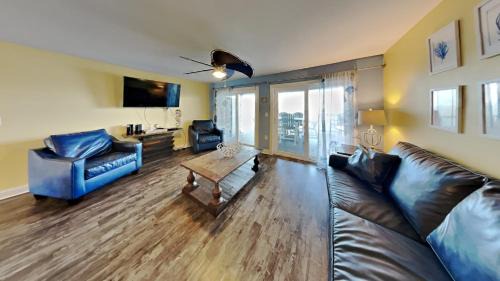 Put-in-Bay House | Put-in-Bay Waterfront Condo #106