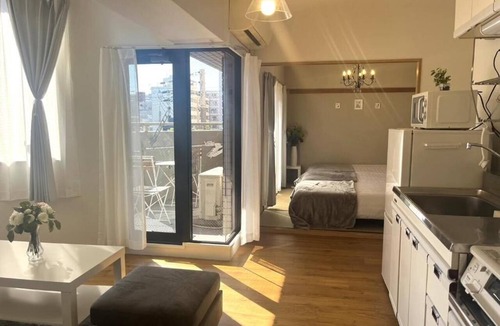 Naniwa Apartment | Quiet Daikokucho retreat — near nightlife, ideal for light sleepers