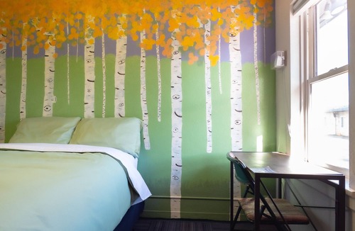 Central Colorado Springs Hostel | RAD Hostel