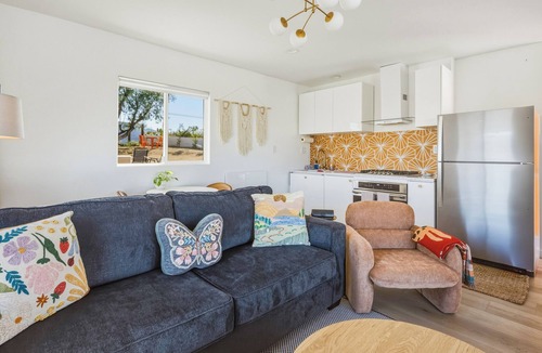 Twentynine Palms House | Romantic Couples Retreat, Fire Pit & Stargazing Near Joshua Tree National Park