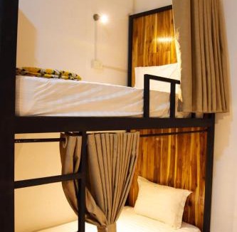 Vang Vieng Hostel | SaBai Backpacker Hostel