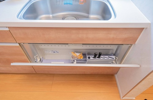 Koenjiminami House | Shinjuku 3-Bedroom Villa | 5 Min to Shin-Nakano Station | Sleeps 6