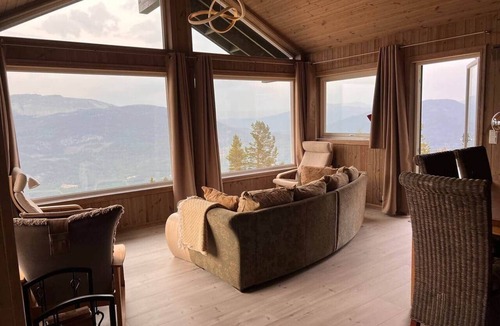 Kviteseid House | Skylark