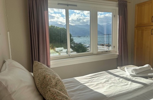 Vangsnes Bed & Breakfast | Sognefjord Gjesteheim