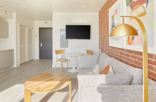 Navy Yard Apartment | Sonder Callisto | Spacious Studio Apartment