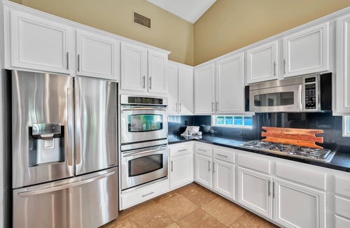 Indio House | Spacious 3 Bedroom Stunner in Indian Springs Country Club ID105
