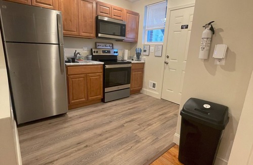 Washington Apartment | Spacious 4-bedroom apartment with AC, WiFi in amazing Washington DC