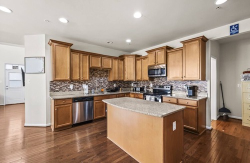 Bowie House | Spacious 6BR Bowie Home Sleeps 16 w/parking