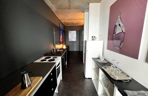 Vesturbær Apartment | Spacious artist studio on the ocean front,