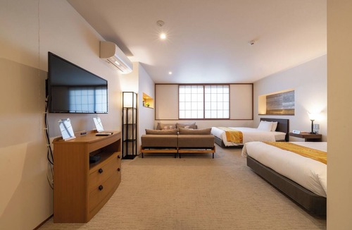 Shimogyo Hotel | Spacious twin room/Kyoto City Kyōto
