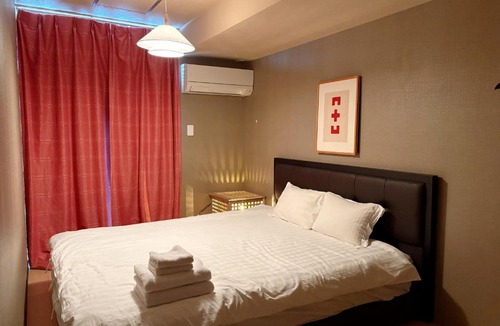 Namba Apartment | Starlight 702 - 3-Bedroom Family Suite - 2-Min Walk to Kuromon Market - Near Dotonbori & Glico Sign