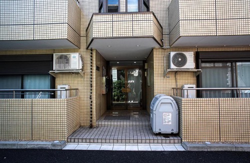 Tomigaya Apartment | Studio aoi 102