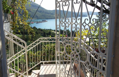 Plat Apartment | Studio flat with balcony and sea view Plat, Dubrovnik (AS-2136-a)