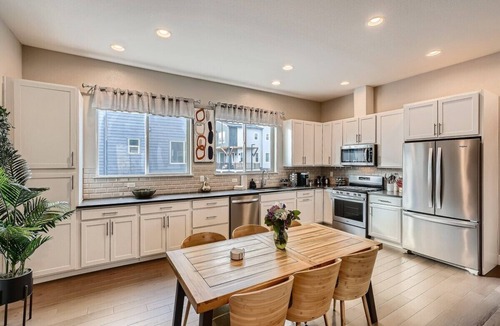 Bel Aire House | Stylish & Spacious Pet-Friendly Home 10 Mins to Downtown w/Garage & EV Charger!