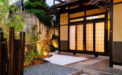 Hida Takayama Onsen Apartment | Takayama Seiran 高山静蘭