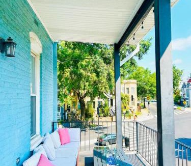 Eckington House | The Castle 3 Condos for Family Friends & Business