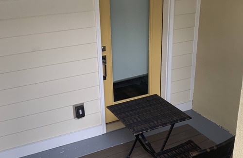 Trinidad Apartment | URBAN OASIS 3 BR APT EV CHARGER